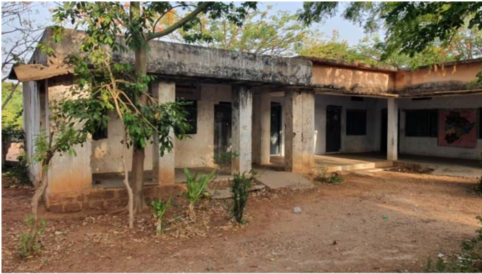 ఏపీ ప్రభుత్వ పాఠశాలల్లో  6,242 తరగతి గదులు కూల్చివేతకు ఆదేశాలు.. కారణం ఇదే