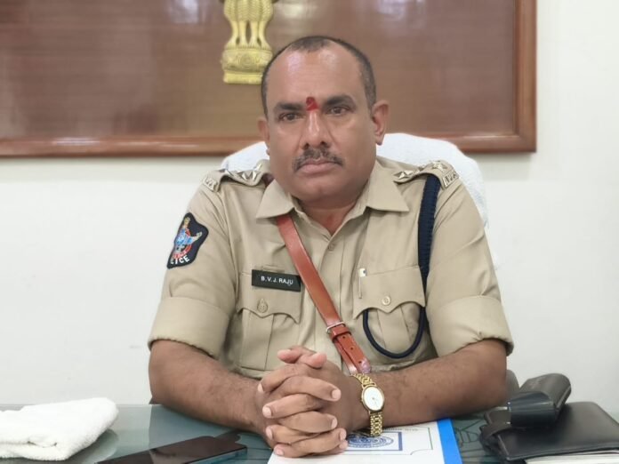 అధిక వడ్డీలకు అప్పులు ఇస్తున్న 8 మందికి కౌన్సెలింగ్: డీఎస్పీ బి. వి.జగన్నాథ్‌ రాజు….
